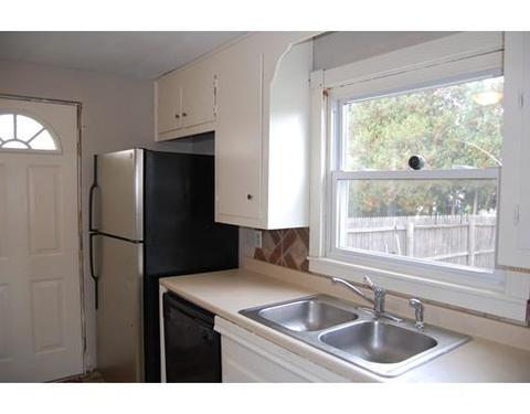 123 Monrovia St, Springfield, MA 01104 photo 12