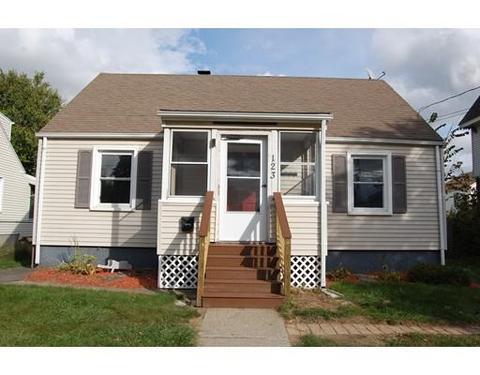 123 Monrovia St, Springfield, MA 01104 photo 2