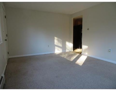 16 Droy Cir, Easthampton, MA 01027 photo 9