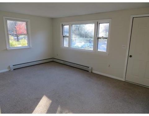 16 Droy Cir, Easthampton, MA 01027 photo 7