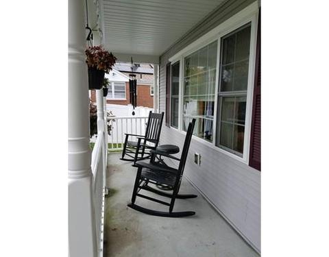 93 Agnes St, Springfield, MA 01118 photo 11