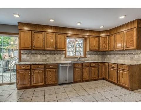 5 Patrick Cir, Stoneham, MA 02180 photo 10