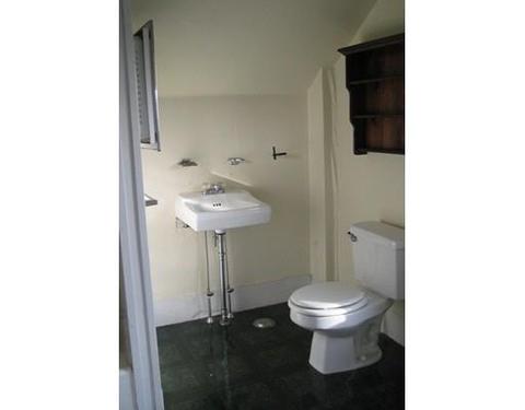 13 Millett St, Gloucester, MA 01930 photo 14