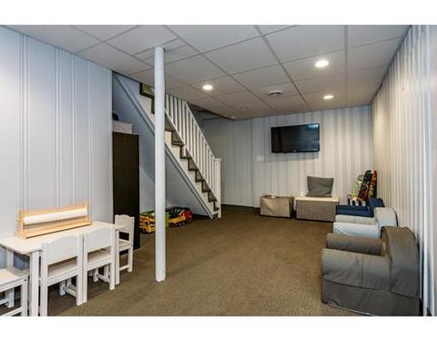 1062 Greendale Ave, Needham, MA 02492 photo 17