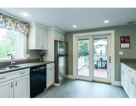 1062 Greendale Ave, Needham, MA 02492 photo 4