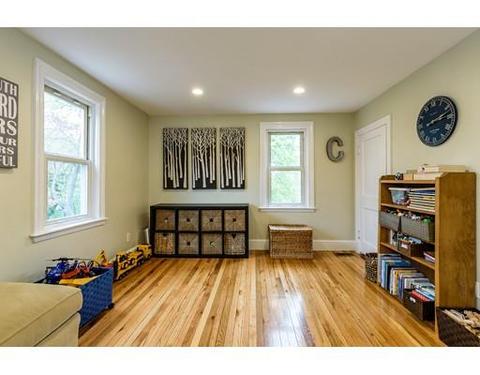 1062 Greendale Ave, Needham, MA 02492 photo 10