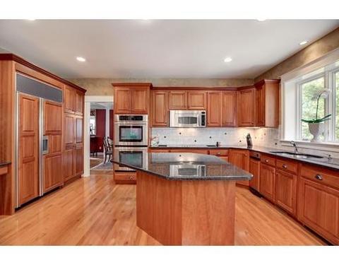 100 Ardmore Rd, Needham, MA 02494 photo 4
