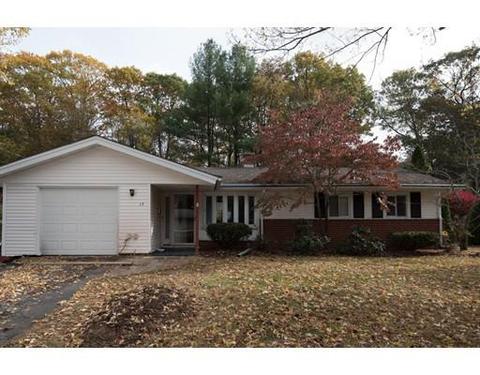 17 Sloane Dr, Framingham, MA 01701 photo 1