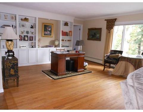116 Pondview Dr, Springfield, MA 01118 photo 8