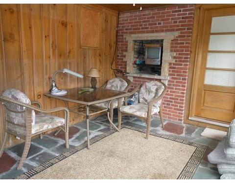 116 Pondview Dr, Springfield, MA 01118 photo 17