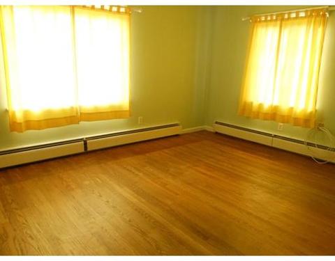 116 Pondview Dr, Springfield, MA 01118 photo 11