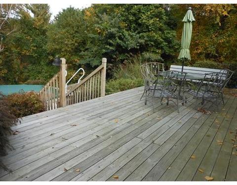 116 Pondview Dr, Springfield, MA 01118 photo 23