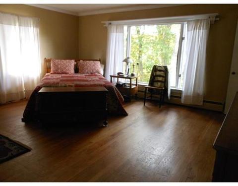 116 Pondview Dr, Springfield, MA 01118 photo 10