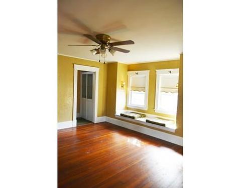 14 Pineview Ave, Lowell, MA 01852 photo 5