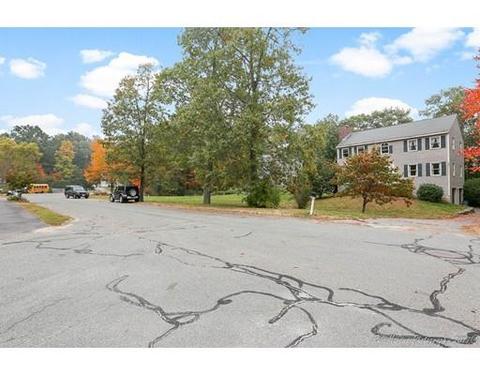 7 Reynard Ln, Georgetown, MA 01833 photo 4