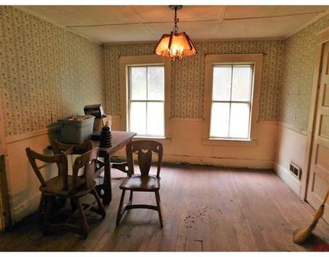 77 North St, Erving, MA 01344 photo 10