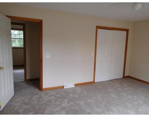 76 Ambrose St, Springfield, MA 01109 photo 19