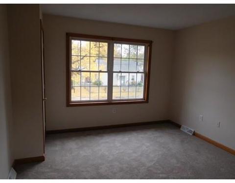 76 Ambrose St, Springfield, MA 01109 photo 11