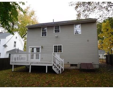 76 Ambrose St, Springfield, MA 01109 photo 4