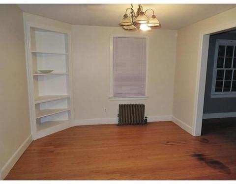 38 Upland St, Springfield, MA 01104 photo 9