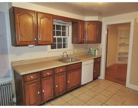 38 Upland St, Springfield, MA 01104 photo 6