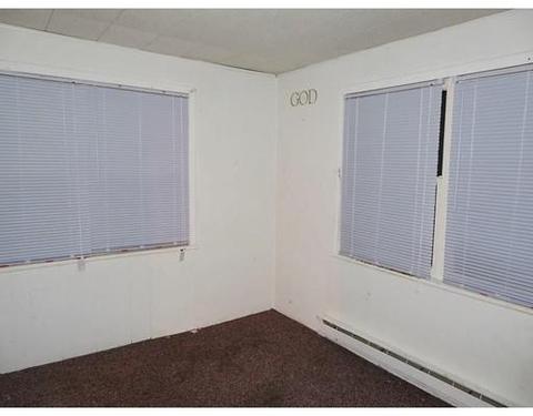 38 Upland St, Springfield, MA 01104 photo 16