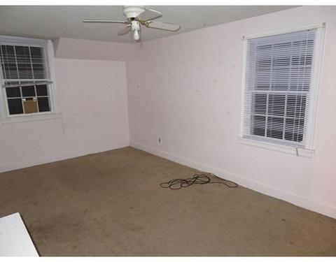 38 Upland St, Springfield, MA 01104 photo 22