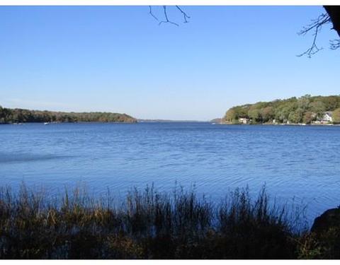 2 Captains Cir, Fall River, MA 02721 photo 6
