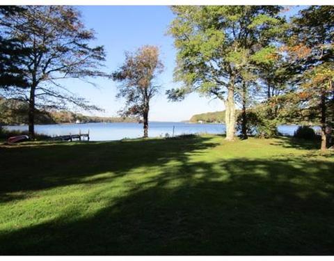 2 Captains Cir, Fall River, MA 02721 photo 4