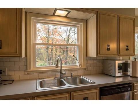 15 Wilton Rd, Easthampton, MA 01027 photo 5