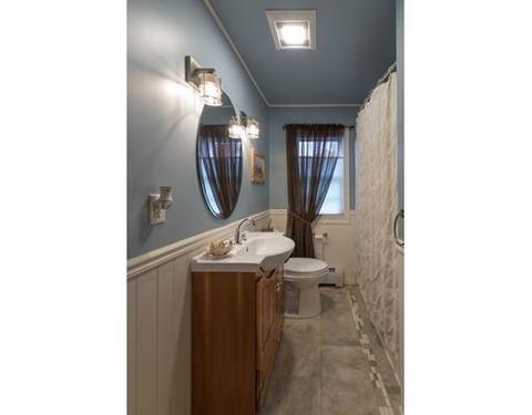15 Wilton Rd, Easthampton, MA 01027 photo 12