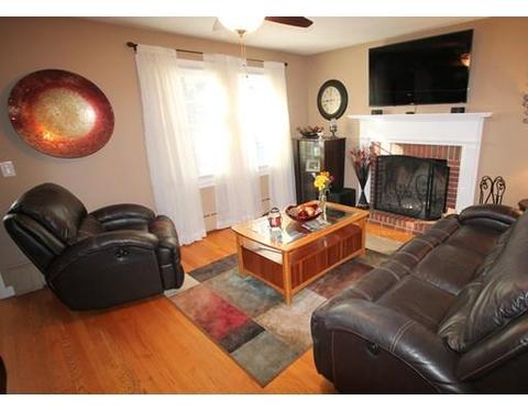 17 Moore St, Chicopee, MA 01013 photo 8