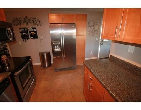 17 Moore St, Chicopee, MA 01013 photo 6