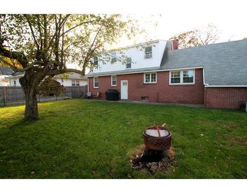 17 Moore St, Chicopee, MA 01013 photo 21