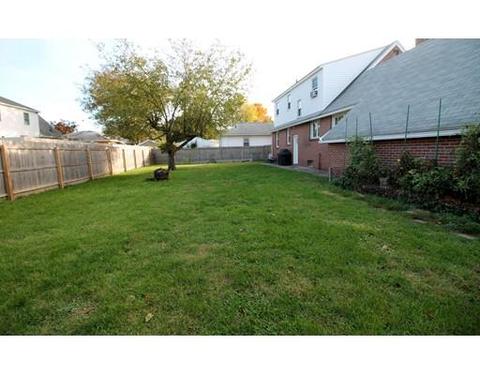 17 Moore St, Chicopee, MA 01013 photo 22