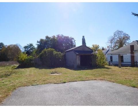 2013 Pine St, Palmer, MA 01080 photo 5