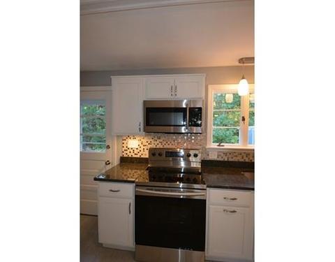 29 Monastery Ave, West Springfield, MA 01089 photo 5