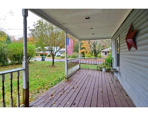 13 Tanner Rd, Webster, MA 01570 photo 3
