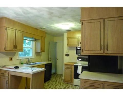 57 Bremen St, Springfield, MA 01108 photo 14