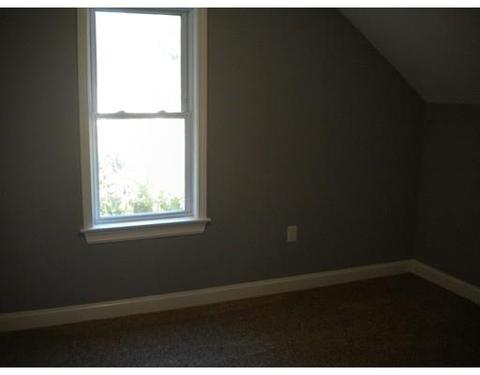 115 Blaine St, Fall River, MA 02723 photo 20