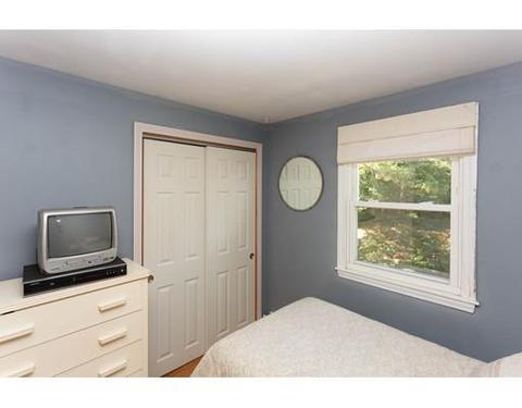 11 Windsor Dr, Wareham, MA 02571 photo 10