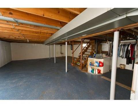 66 Merida St, Springfield, MA 01104 photo 15