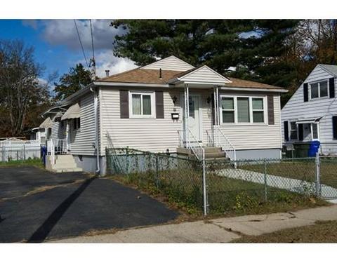 66 Merida St, Springfield, MA 01104 photo 2