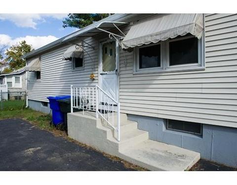 66 Merida St, Springfield, MA 01104 photo 3