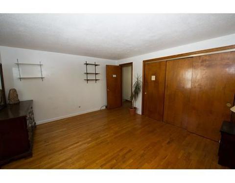 66 Merida St, Springfield, MA 01104 photo 9