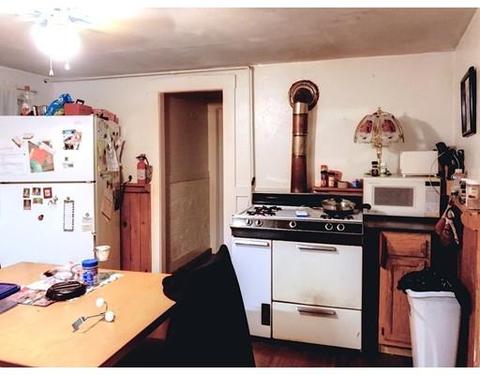 22 Howard St, Chicopee, MA 01013 photo 11