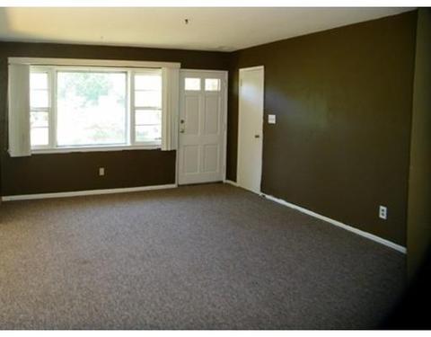 907 Bradley Rd, Springfield, MA 01109 photo 5