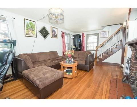 3 Richards St, Worcester, MA 01603 photo 6