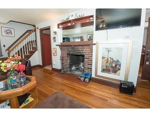 3 Richards St, Worcester, MA 01603 photo 5