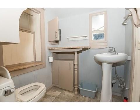 3 Richards St, Worcester, MA 01603 photo 24
